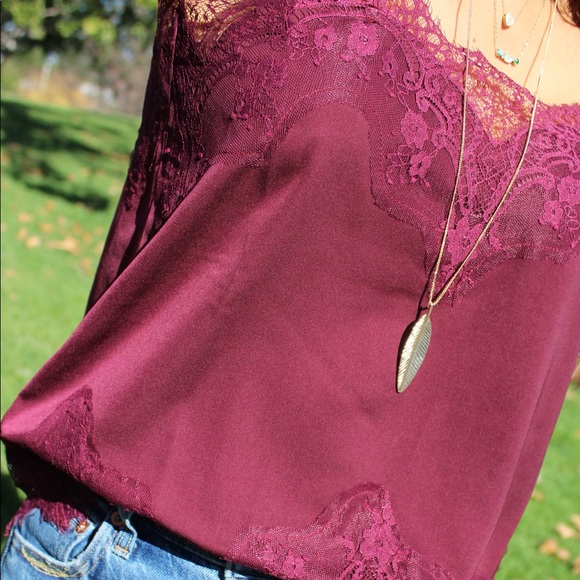 Lace Trim Woven Cami - Picture 2 of 6